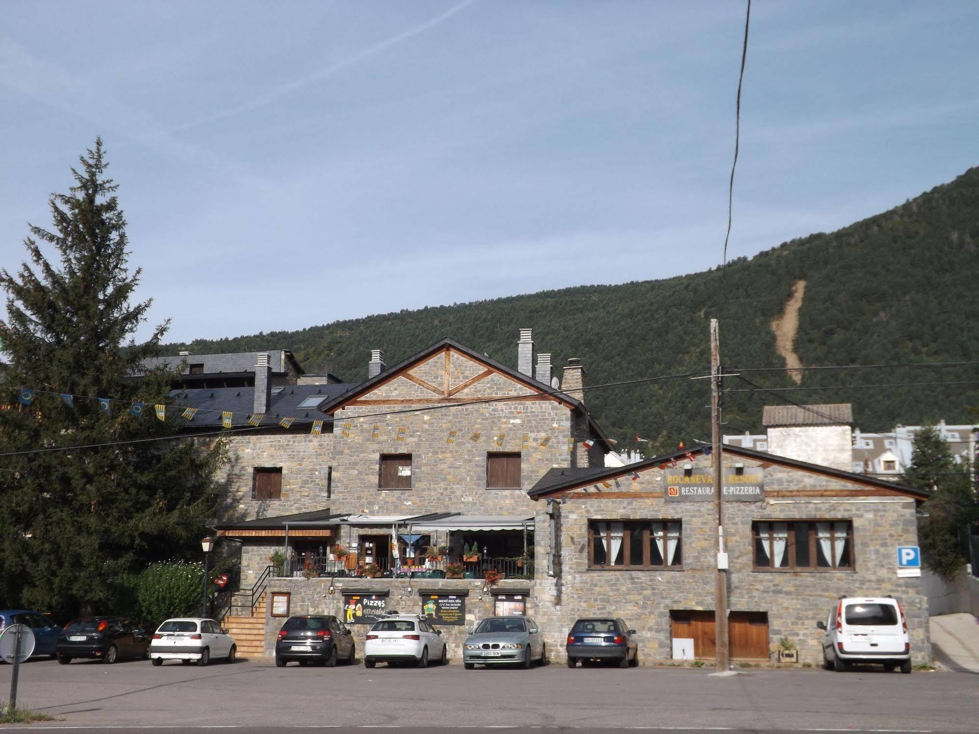 Roca Nevada Suites 비야누아 외부 사진